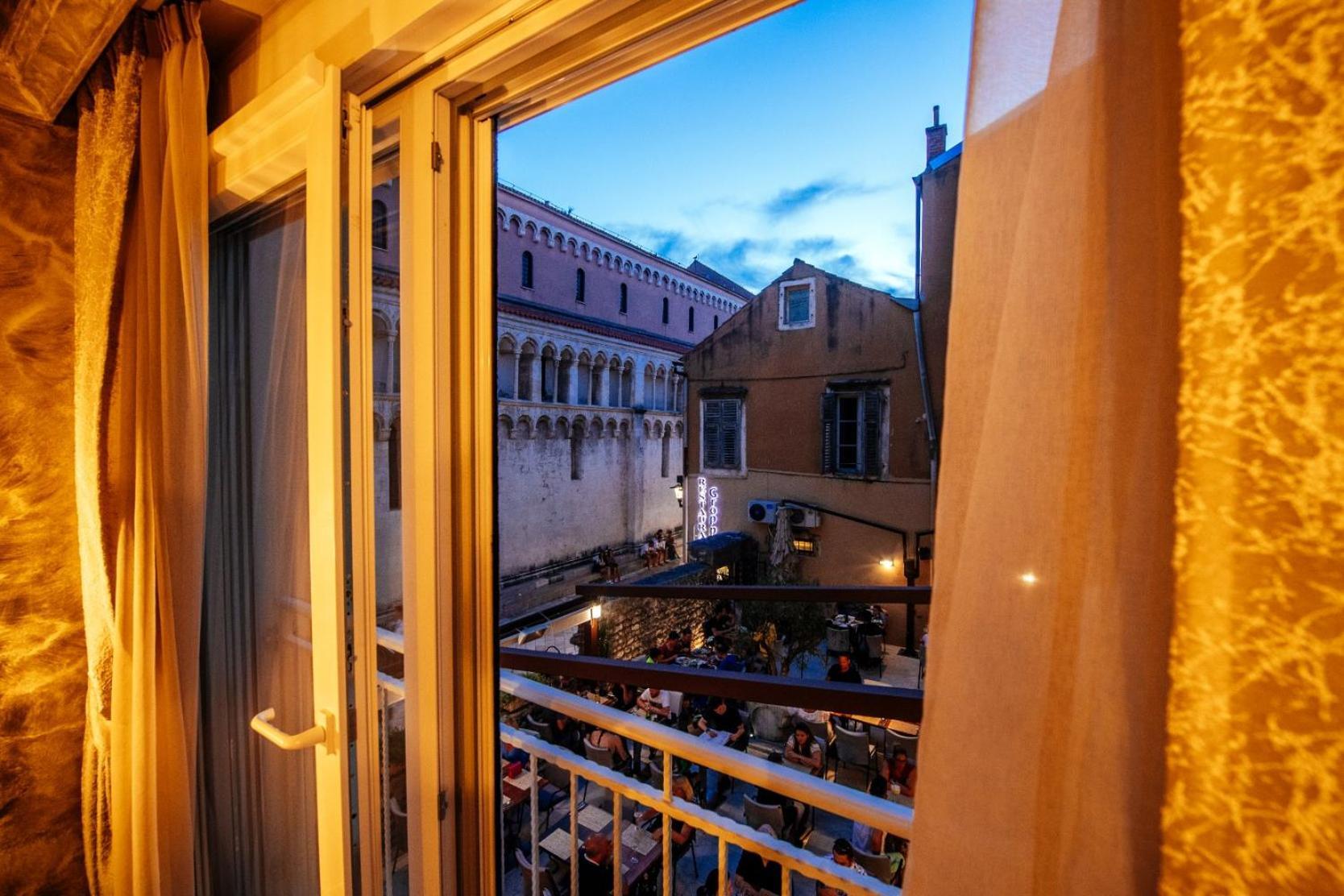Luxury Rooms Vindemiae Zadar Cameră foto
